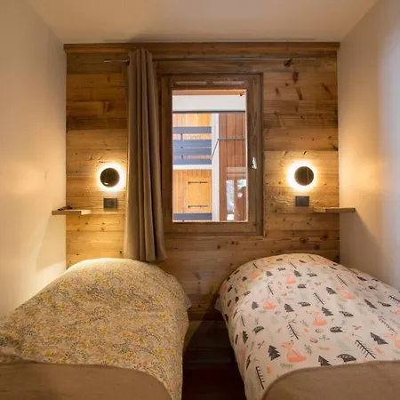 Les Brigues - Appartement Avec Vue Sur La Montagne Et Acces Aux Pistes Courchevel Exterior photo